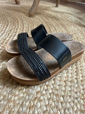 Reef Black Resort Sandals Size 7 Travel Boho Comfy